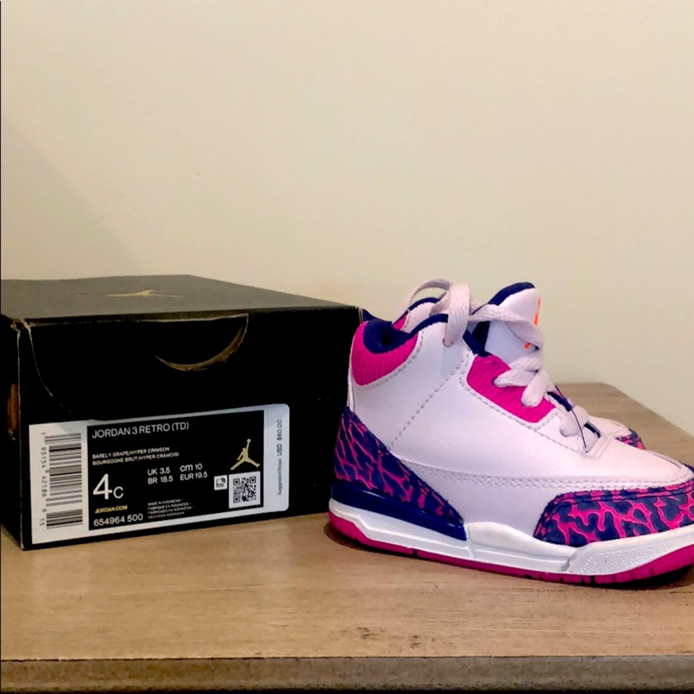 Toddler Jordan retro 3